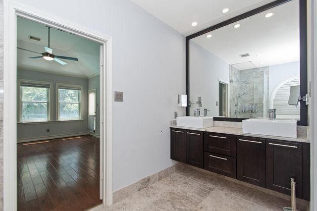 23 Vista Mill Place, The Woodlands, TX 77382