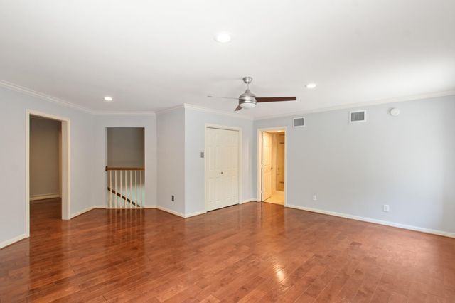 23 Vista Mill Place, The Woodlands, TX 77382