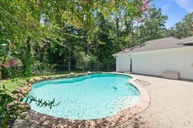 23 Vista Mill Place, The Woodlands, TX 77382