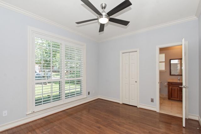 23 Vista Mill Place, The Woodlands, TX 77382