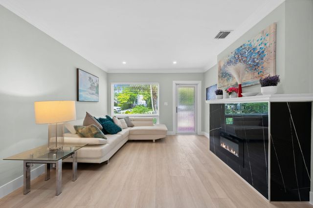 1532 NE 17th Avenue, Fort Lauderdale, FL 33304