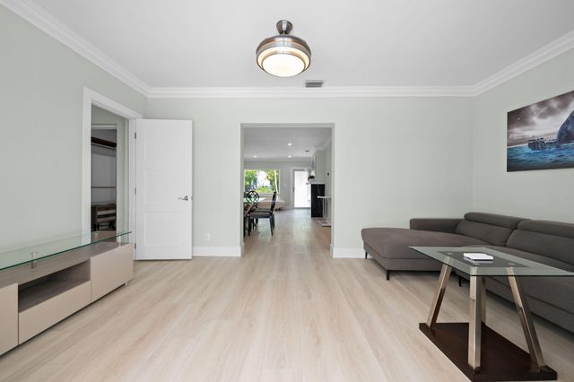 1532 NE 17th Avenue, Fort Lauderdale, FL 33304