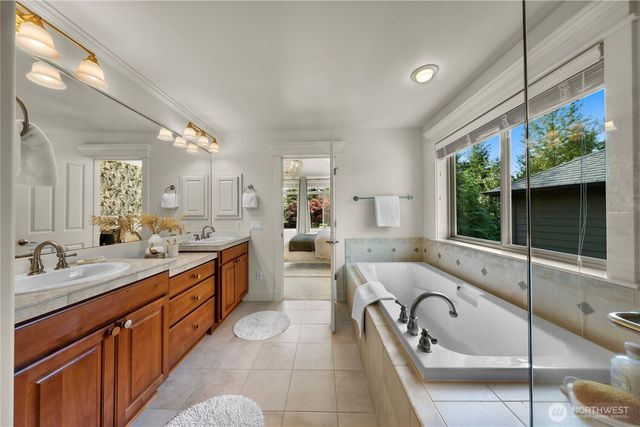 6227 Whitaker Lane SE, Snoqualmie, WA 98065