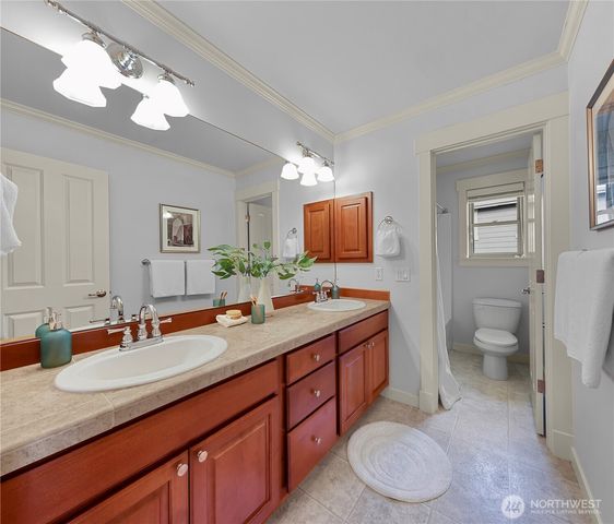 6227 Whitaker Lane SE, Snoqualmie, WA 98065