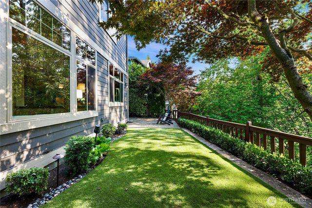 6227 Whitaker Lane SE, Snoqualmie, WA 98065