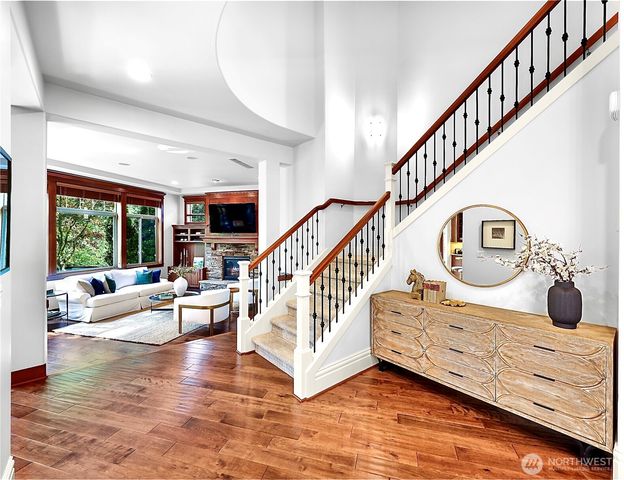 6227 Whitaker Lane SE, Snoqualmie, WA 98065