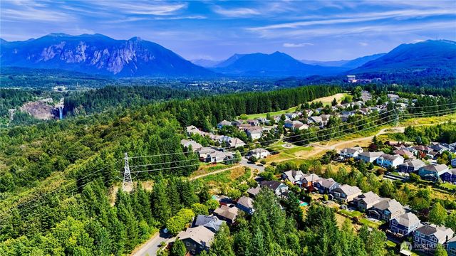 6227 Whitaker Lane SE, Snoqualmie, WA 98065