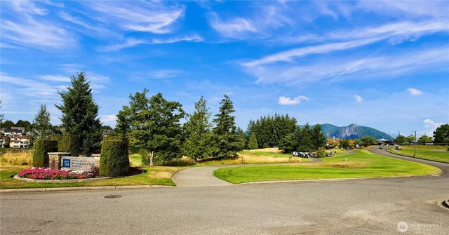 6227 Whitaker Lane SE, Snoqualmie, WA 98065