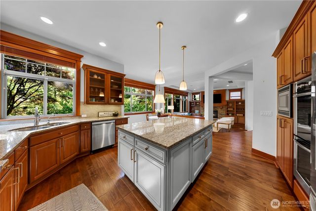 6227 Whitaker Lane SE, Snoqualmie, WA 98065