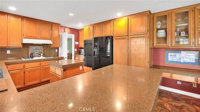 2890 Longspur Drive, Fullerton, CA 92835