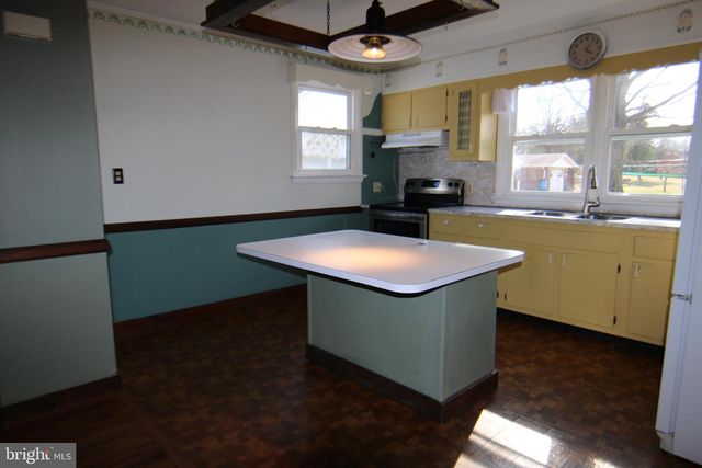 175 CROOKED HILL RD, Hummelstown, PA 17036