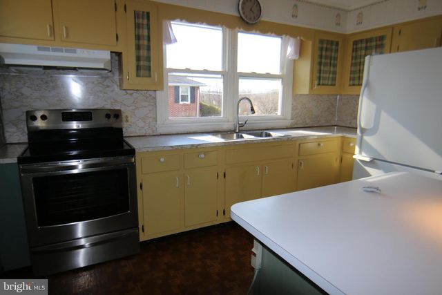 175 CROOKED HILL RD, Hummelstown, PA 17036