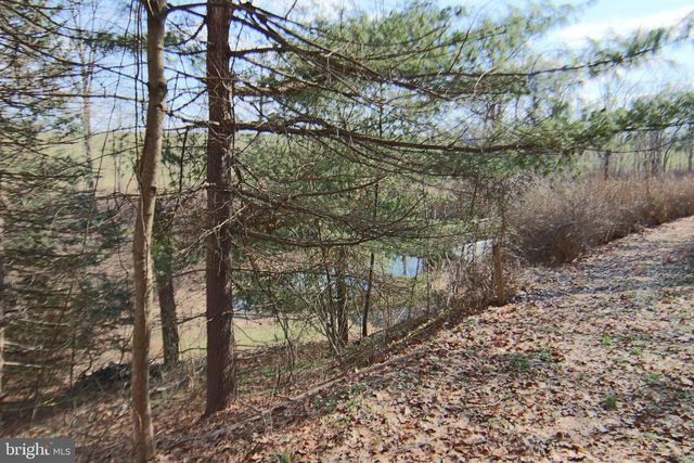 175 CROOKED HILL RD, Hummelstown, PA 17036