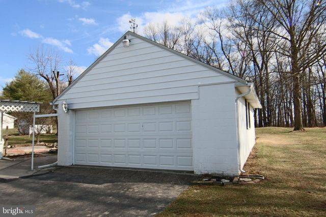 175 CROOKED HILL RD, Hummelstown, PA 17036