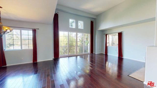 5655 Como Circle, Woodland Hills (los Angeles), CA 91367