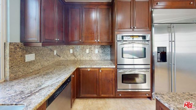 5655 Como Circle, Woodland Hills (los Angeles), CA 91367