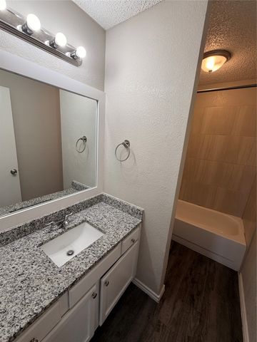 6206 Fernwood Drive, Arlington, TX 76001