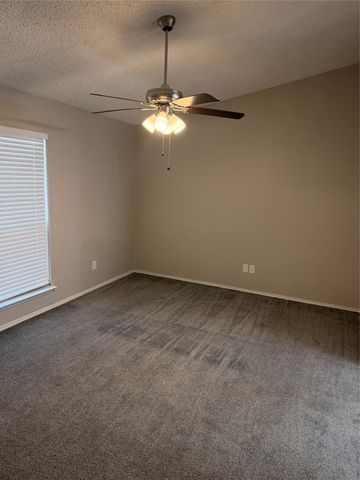 6206 Fernwood Drive, Arlington, TX 76001
