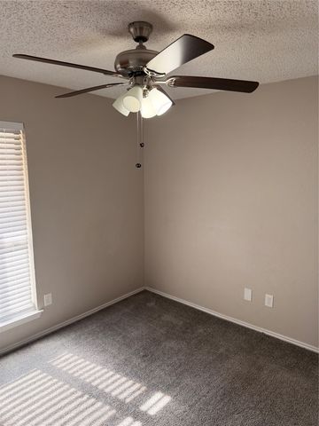 6206 Fernwood Drive, Arlington, TX 76001