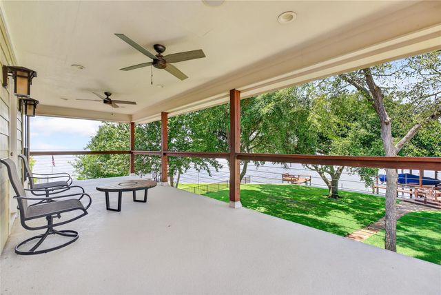 495 Wildwood Drive, Onalaska, TX 77360