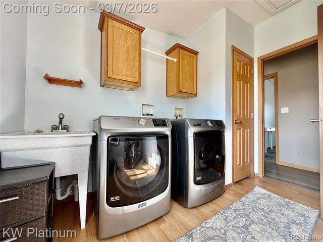 6801 Lapeer Road, Kimball, MI 48074