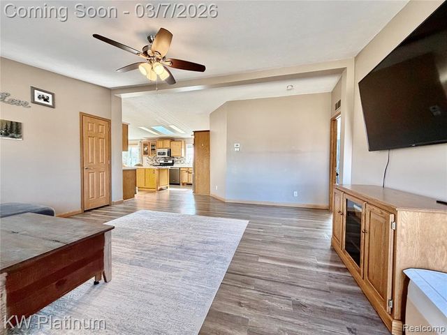 6801 Lapeer Road, Kimball, MI 48074