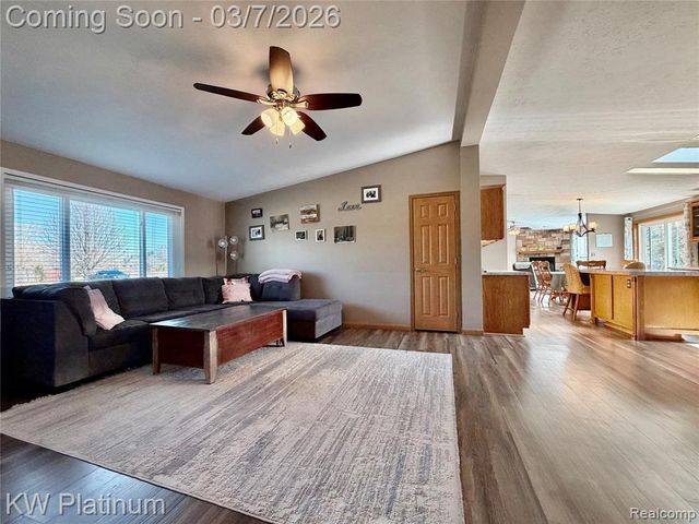 6801 Lapeer Road, Kimball, MI 48074