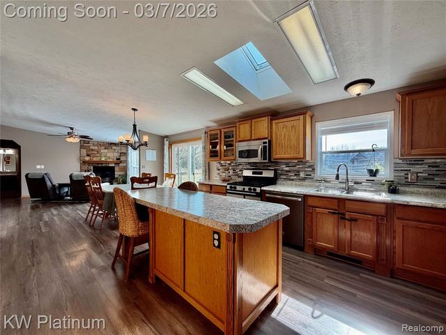 6801 Lapeer Road, Kimball, MI 48074