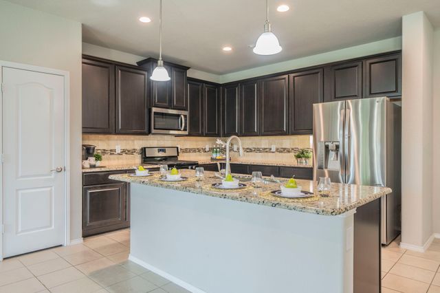 1621 Ranch Trail Road, Aubrey, TX 76227