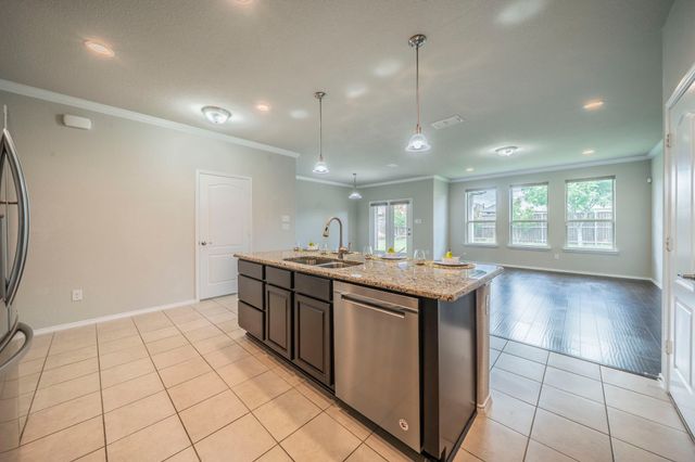 1621 Ranch Trail Road, Aubrey, TX 76227