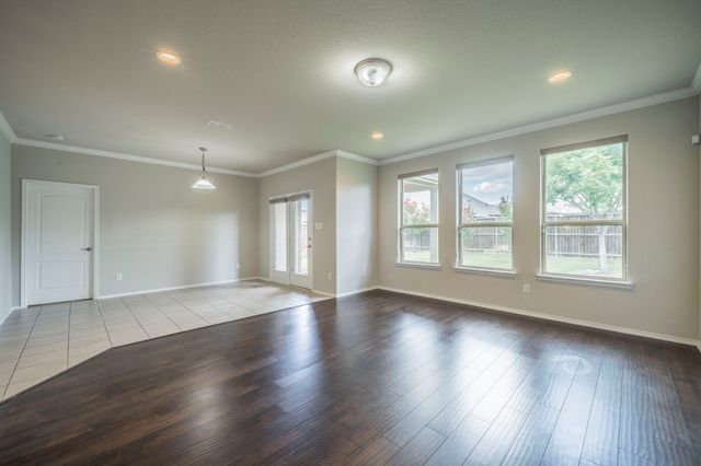 1621 Ranch Trail Road, Aubrey, TX 76227