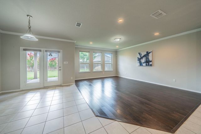 1621 Ranch Trail Road, Aubrey, TX 76227