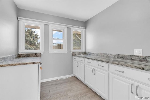 6800 Peck Road, Lexington, MI 48450