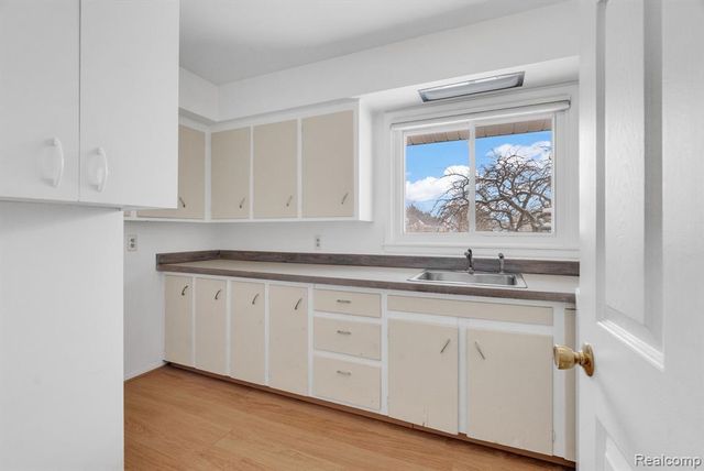 6800 Peck Road, Lexington, MI 48450