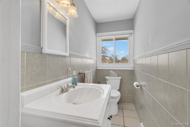 6800 Peck Road, Lexington, MI 48450