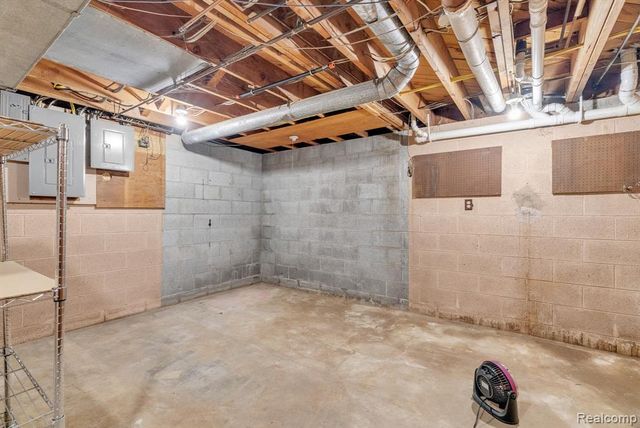 6800 Peck Road, Lexington, MI 48450