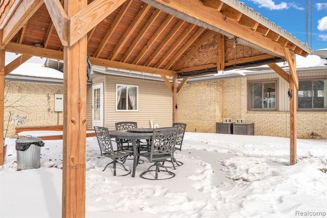 6800 Peck Road, Lexington, MI 48450