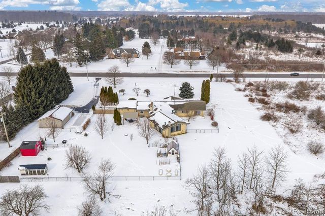 6800 Peck Road, Lexington, MI 48450