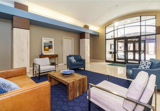 78 E Chestnut Street, 602, Columbus, OH 43215