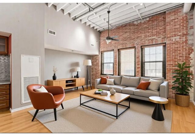 78 E Chestnut Street, 602, Columbus, OH 43215