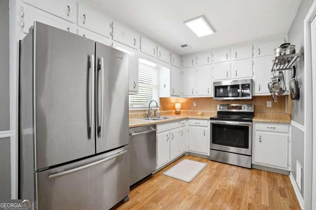 3341 Birchwood Trail, Snellville, GA 30078