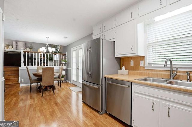 3341 Birchwood Trail, Snellville, GA 30078