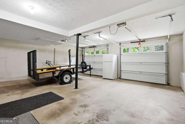 3341 Birchwood Trail, Snellville, GA 30078
