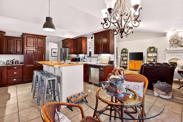 8094 COLEMAN RIDGE ROAD, Neenah, WI 54956