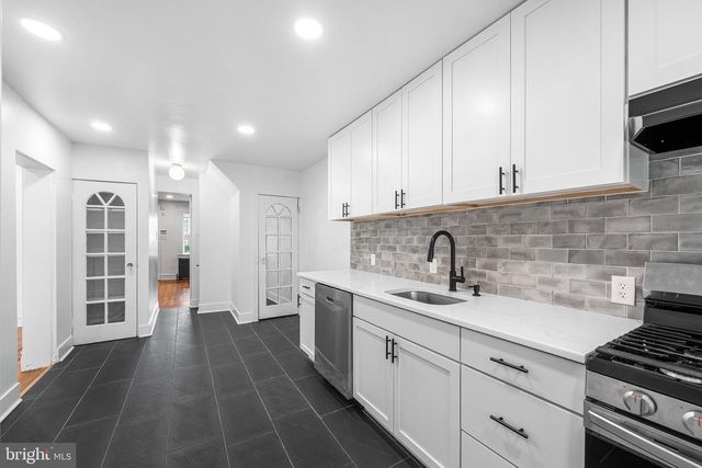 6630 BOYER ST, Philadelphia, PA 19119