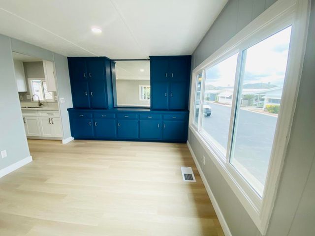 601 N Kirby Street 102, Hemet, CA 92545