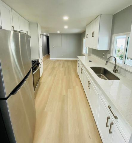 601 N Kirby Street 102, Hemet, CA 92545