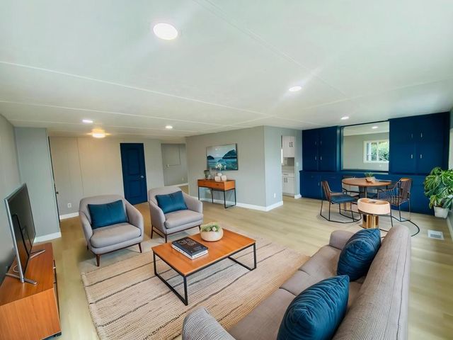 601 N Kirby Street 102, Hemet, CA 92545