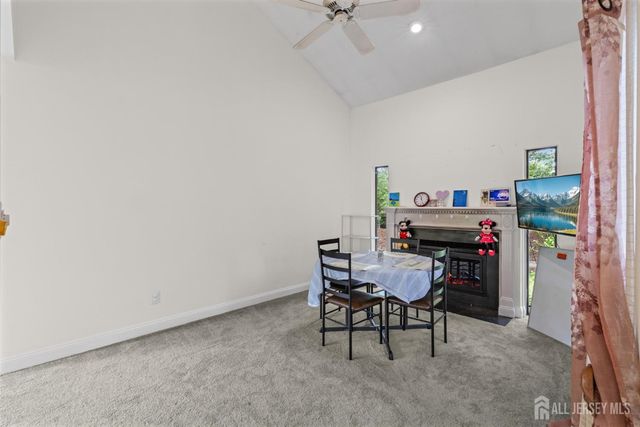 130 Sayre Drive 130, Plainsboro, NJ 08540