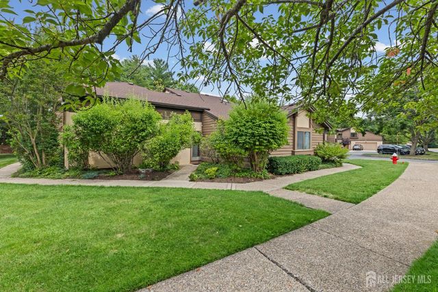 130 Sayre Drive 130, Plainsboro, NJ 08540